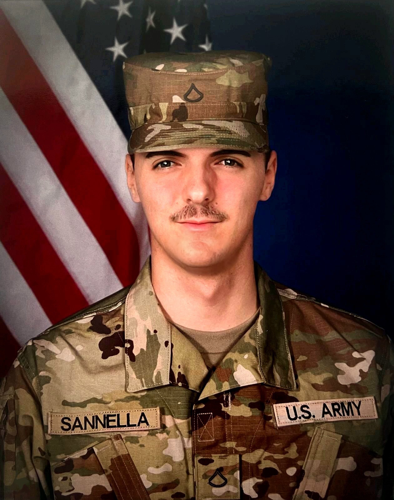 Jordi Enric Sannella in military uniform